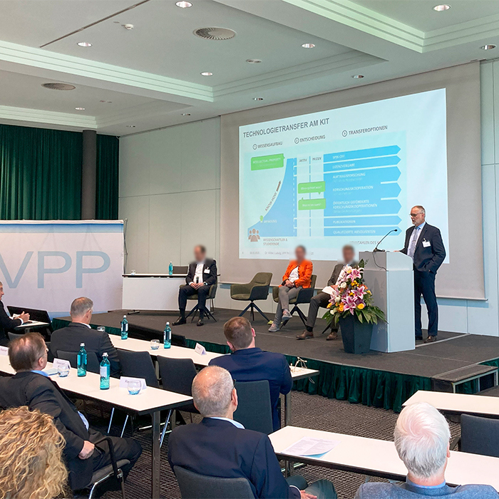 VVP-Frühjahrsfachtagung 2025, Dr. Ludwig Witter bei Paneldiskussion